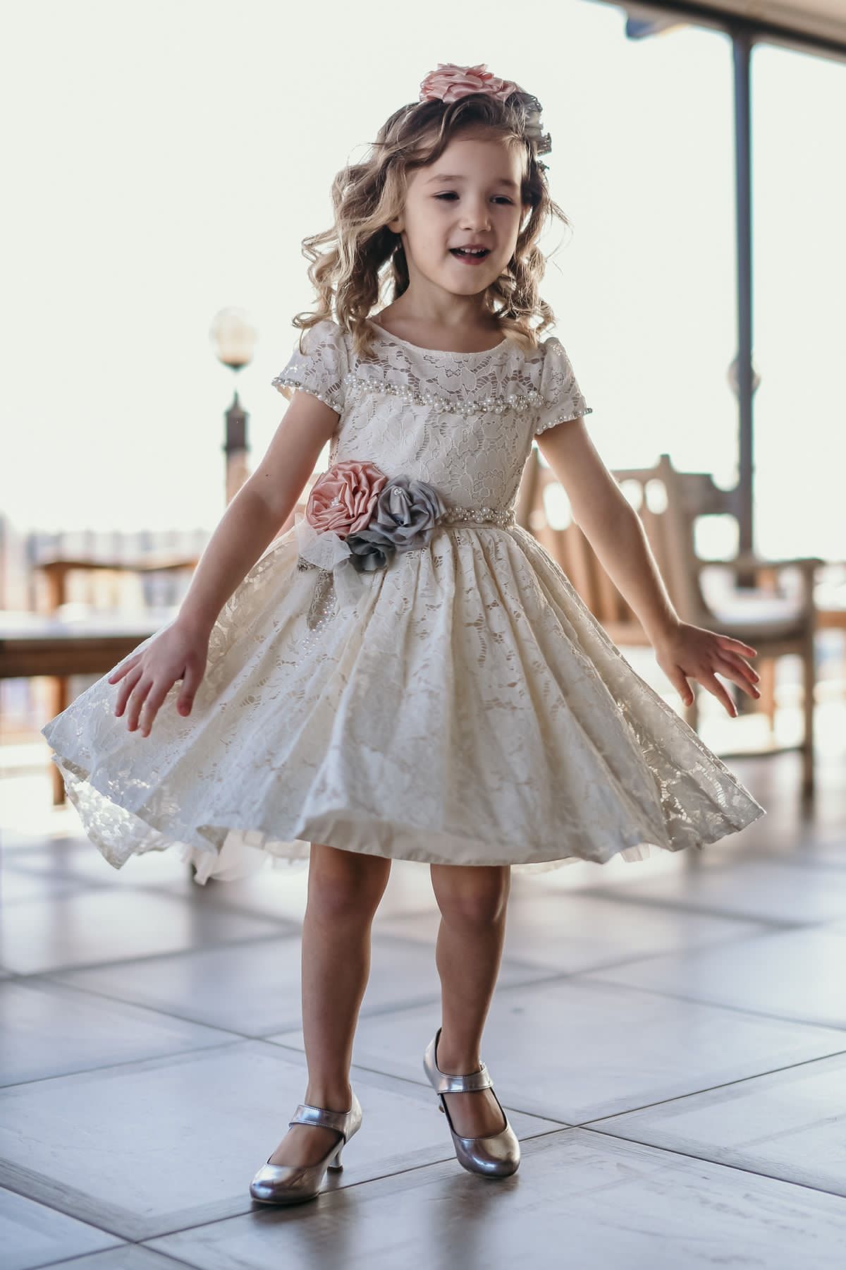 Minifashion, Festkjole til barn, korteermer, blonderkjole, beige